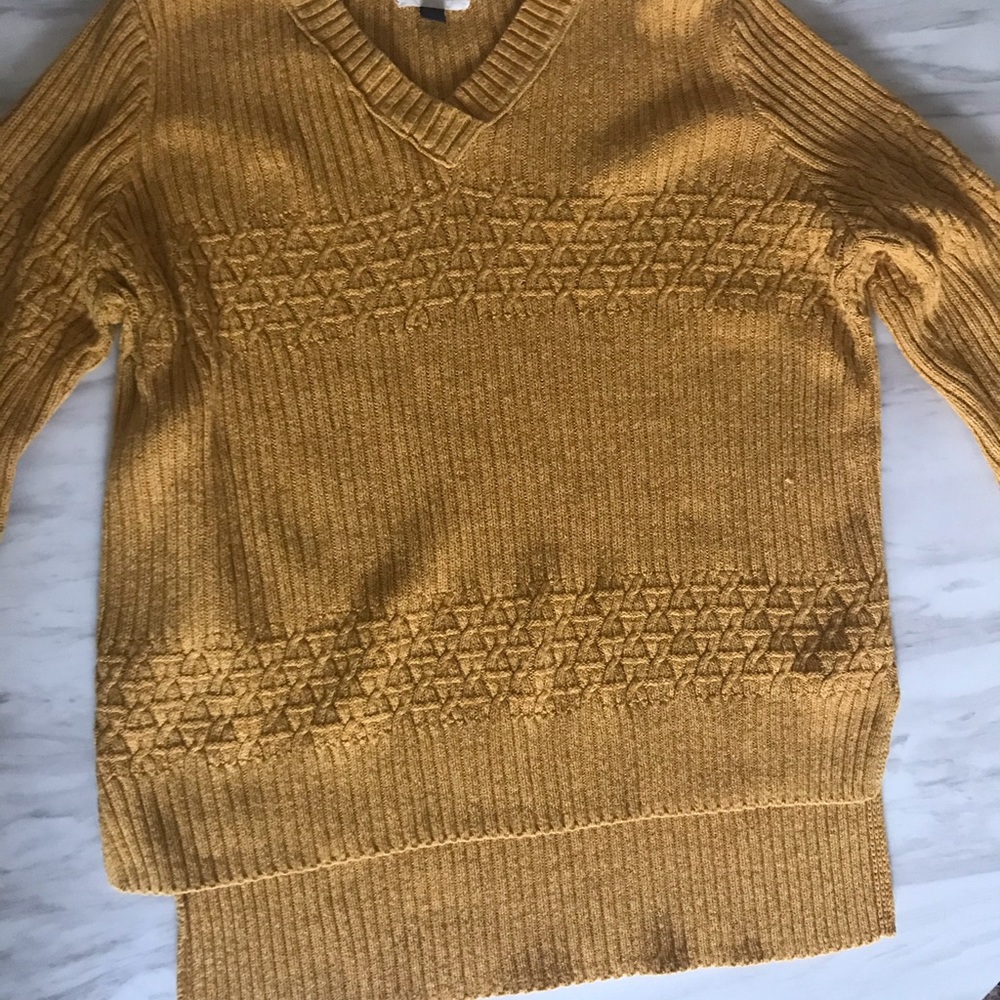 Universal Thread sweater - Picture 4 of 7
